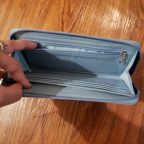 Large Coach Wristlet Wallet - Picture 3 of 6